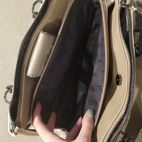 Vera Wang Satchel Purse - Picture 14 of 16